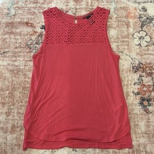 H&M women’s sleeveless pink top with lace bib